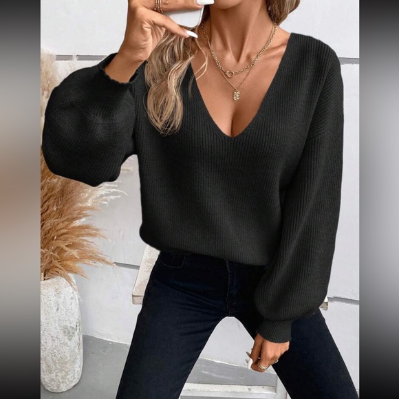 Cozy tie back V neck sweater top - Picture 11 of 12